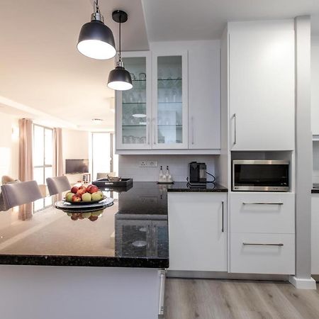 Hibernian Towers 807, Beach Road, ストランド エクステリア 写真